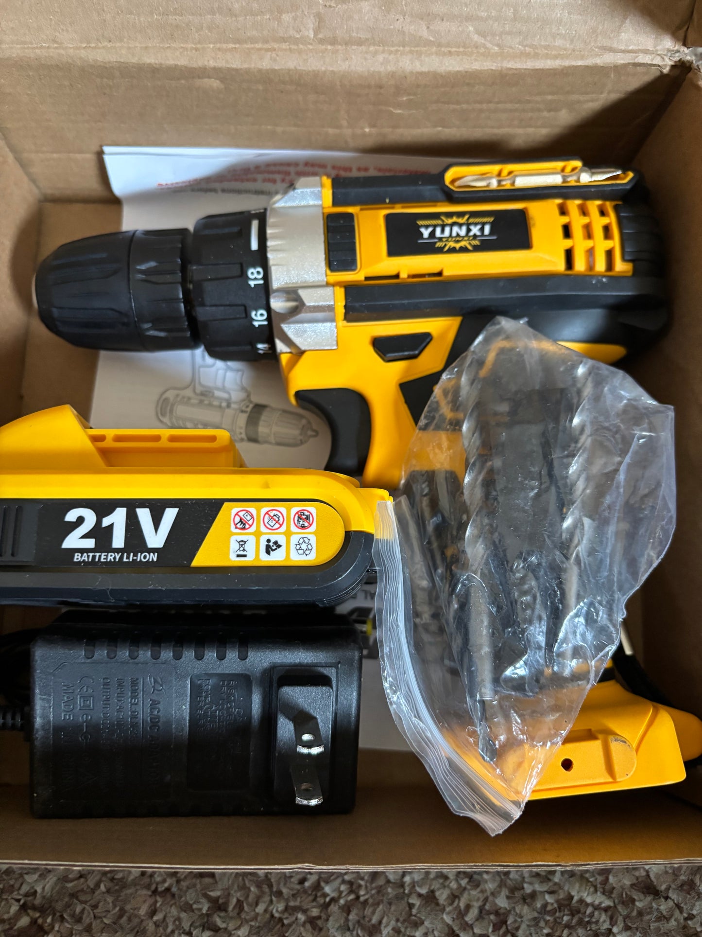 YUNXI 21V Cordless Drill Kit with Li-Ion Battery